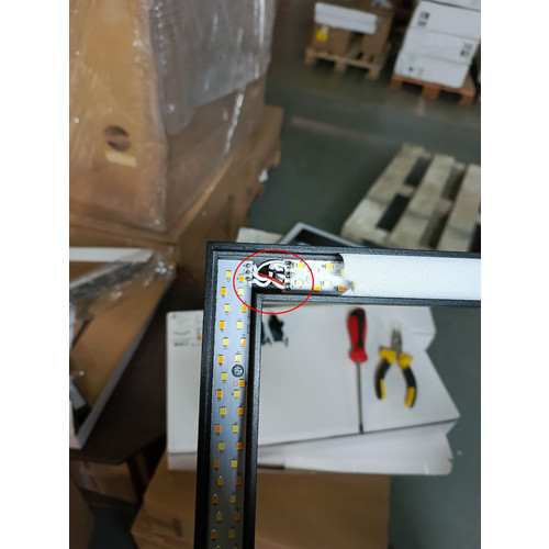 utsenka-ST664.596.18 Св-к трек. SMART Белый LED 1*18W 2700K-6000K Lm Ra90  IP20 L309xW309xH41 220V SKYLINE 220