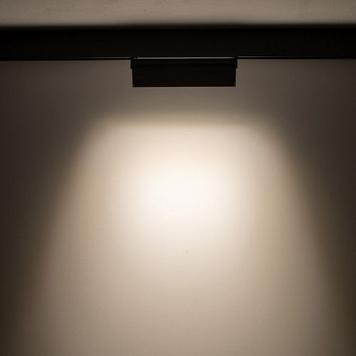 Трековый магнитный светильник Nowodvorski Focus Led Black 10145
